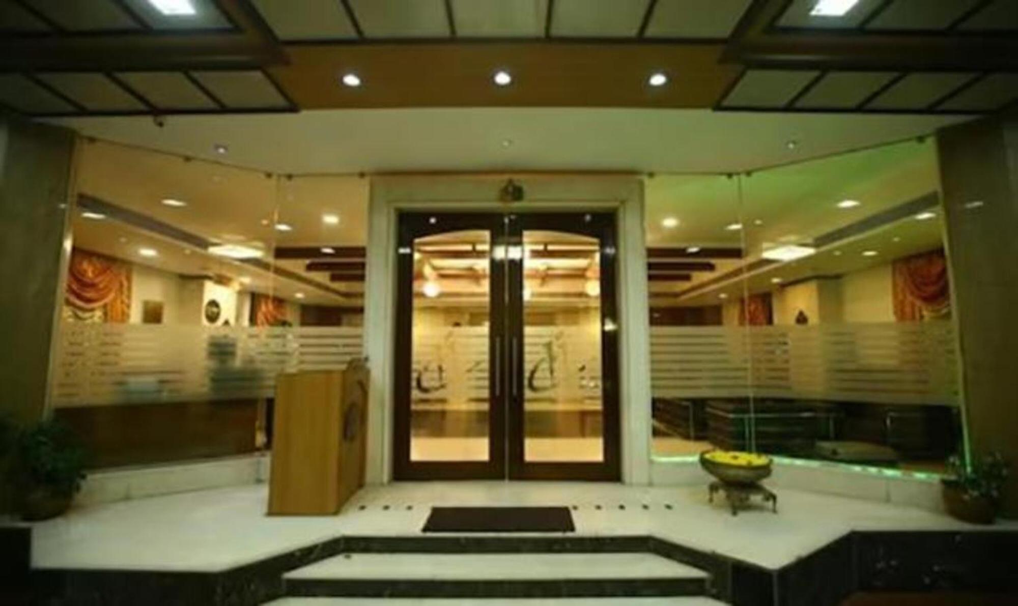 Fabhotel Prime Chennai Deluxe Εξωτερικό φωτογραφία