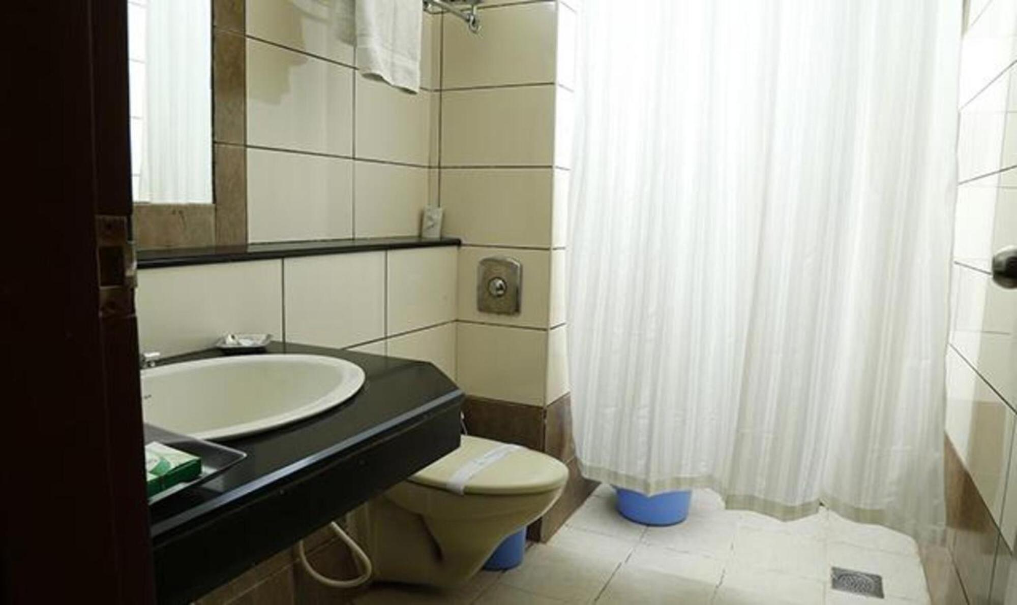 Fabhotel Prime Chennai Deluxe Εξωτερικό φωτογραφία