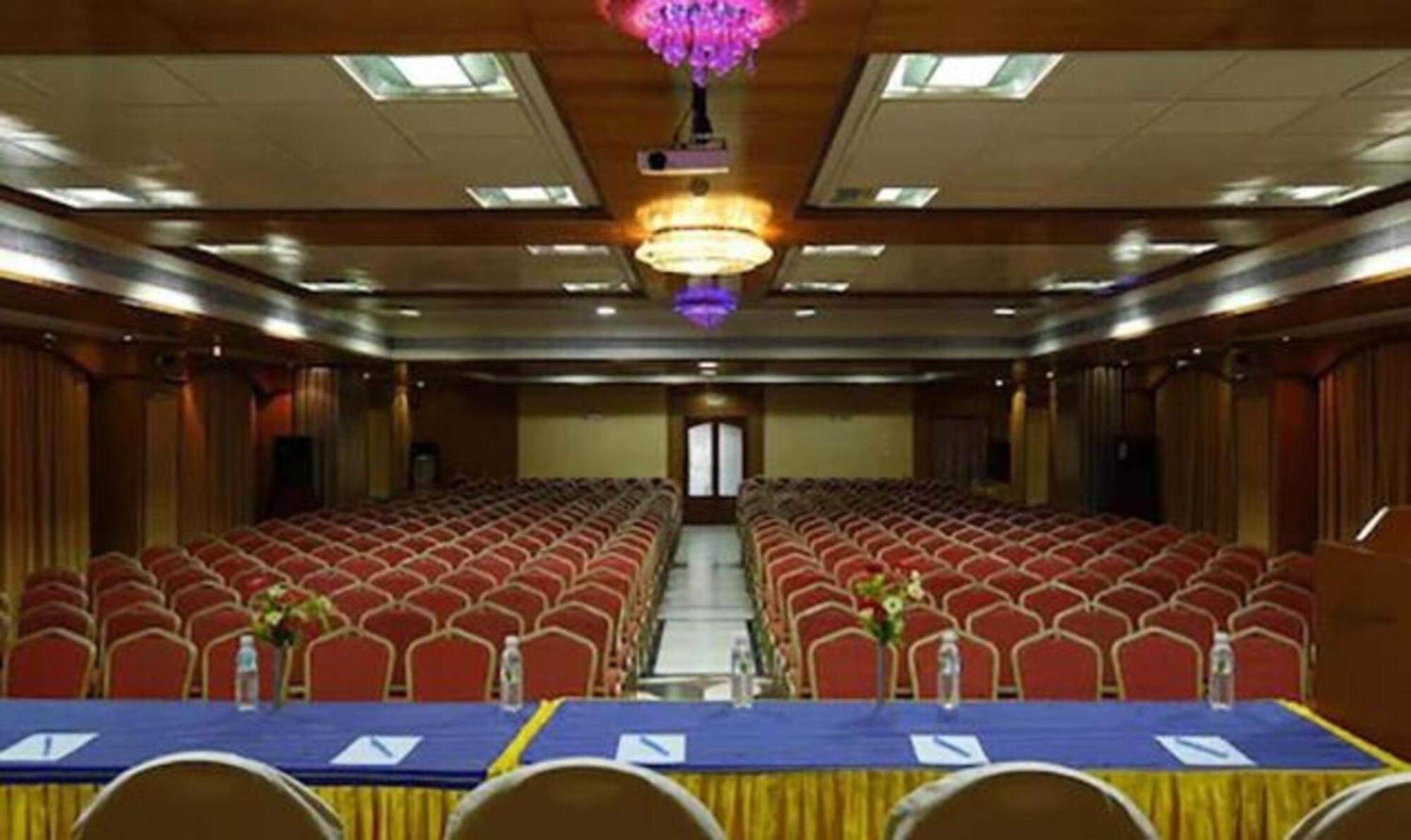 Fabhotel Prime Chennai Deluxe Εξωτερικό φωτογραφία