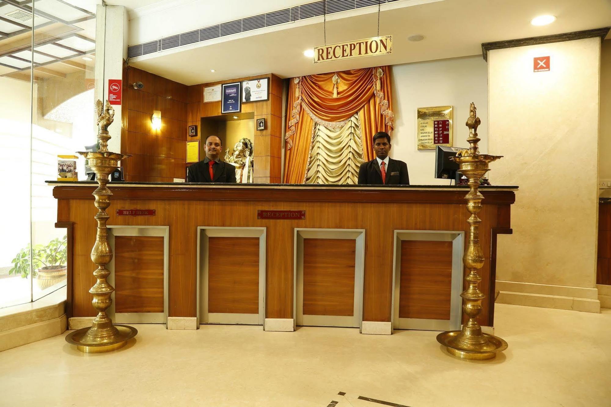 Fabhotel Prime Chennai Deluxe Εξωτερικό φωτογραφία